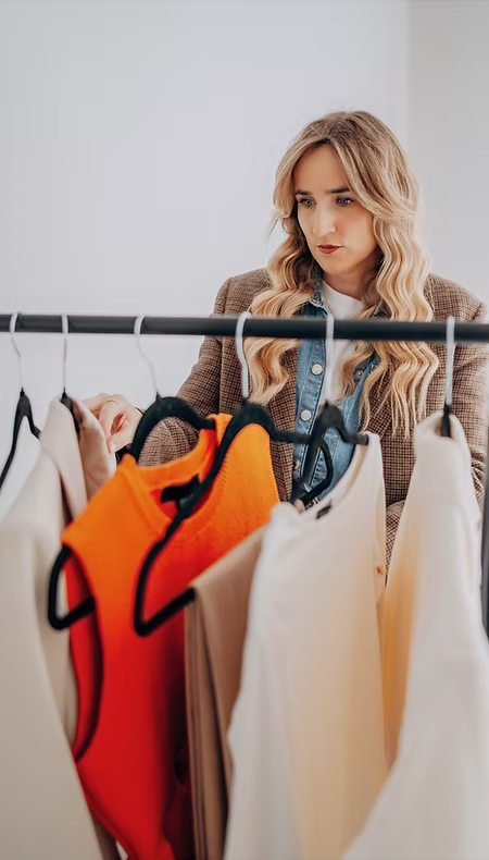 Kapsulový šatník – styling služba Andrea Style (Bratislava / online)